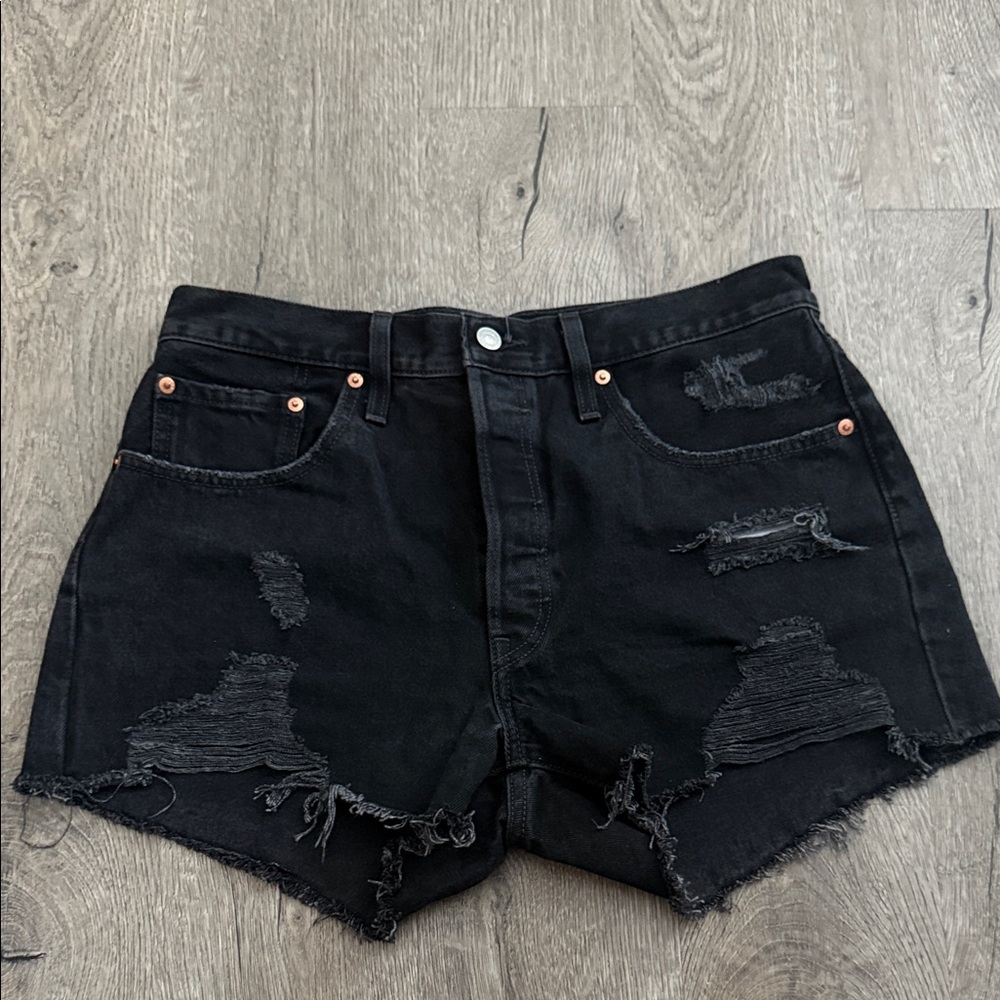Levi 501 Women Shorts size 31 never worn